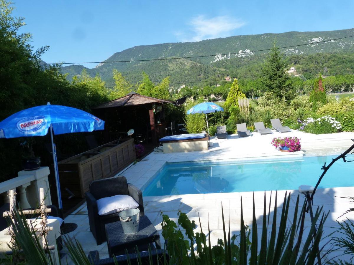 Les Bambous B&B Леван Экстерьер фото