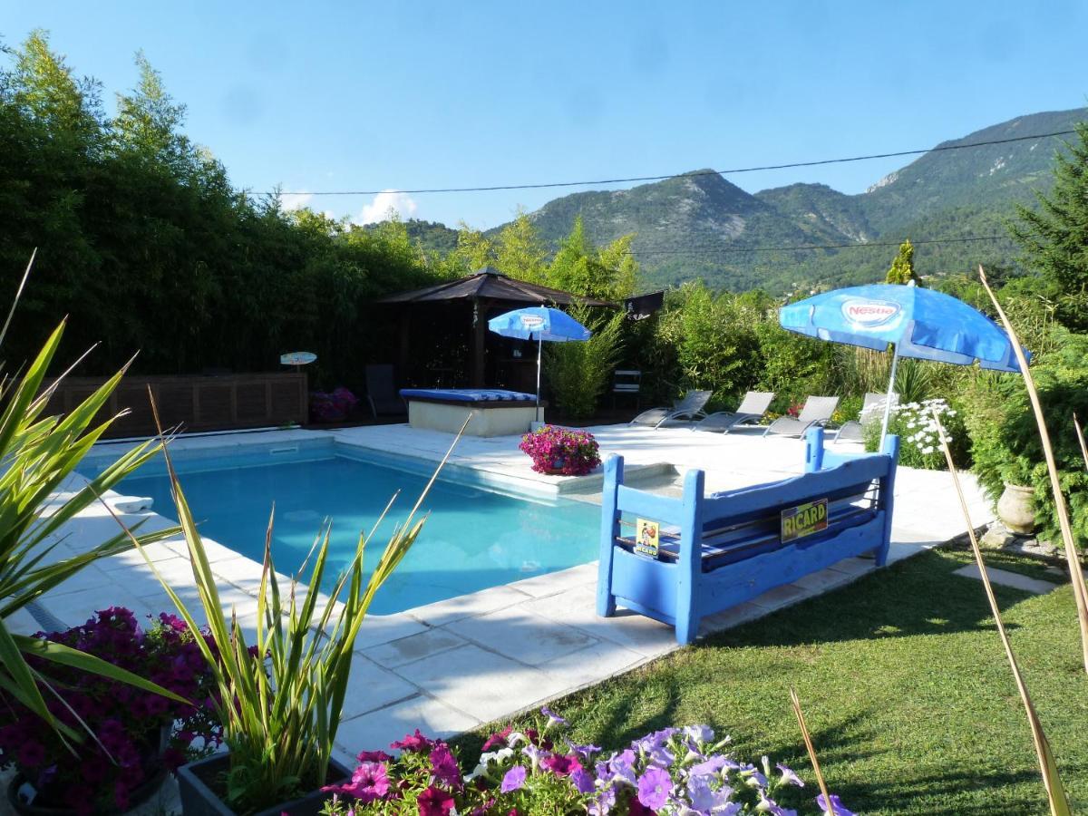 Les Bambous B&B Леван Экстерьер фото